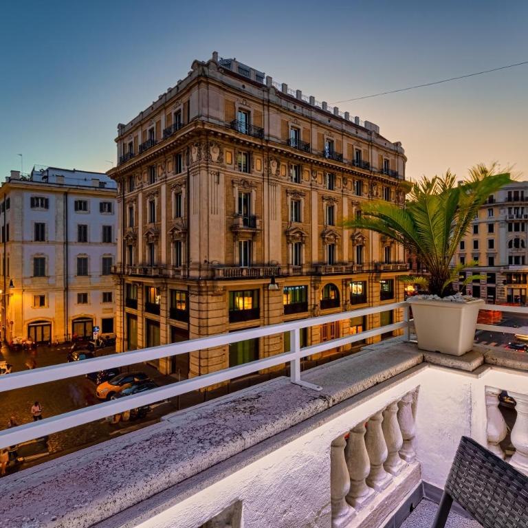 THE ONE Boutique Hotel & Private SPA Roma - Executive Room with balcony - 9