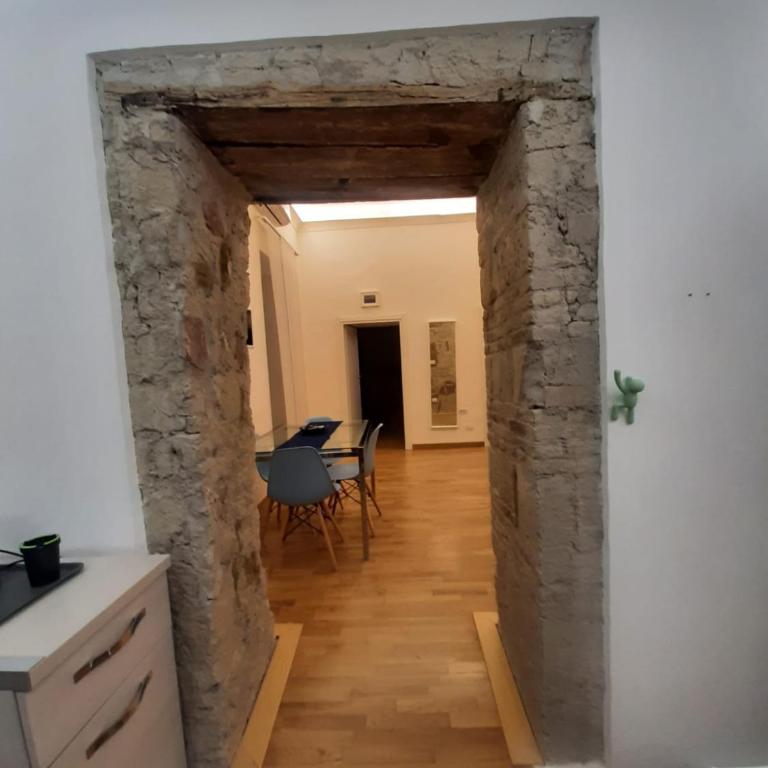 Pignasecca Home - Appartamento con 1 Camera da Letto con Balcone e Vista Città - 18