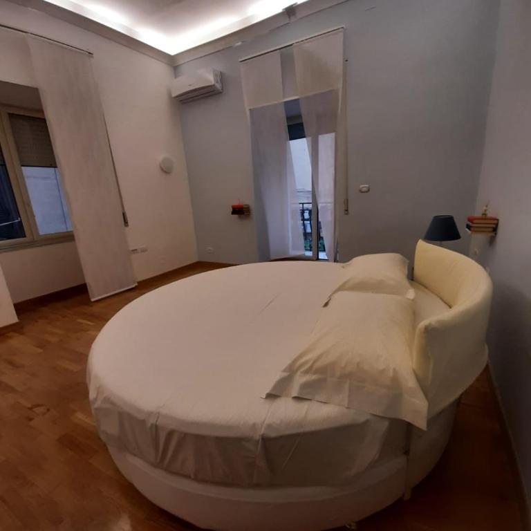Pignasecca Home - Appartamento con 1 Camera da Letto con Balcone e Vista Città - 9