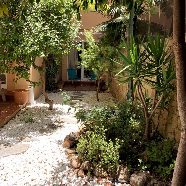 Marbella playa Residencial con piscina - Two-Bedroom Apartment with Terrace - 10
