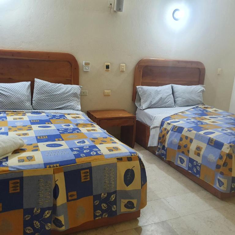 Hotel Kootznoowoo - Habitación Doble con baño privado y ventilador - 2 camas - 14