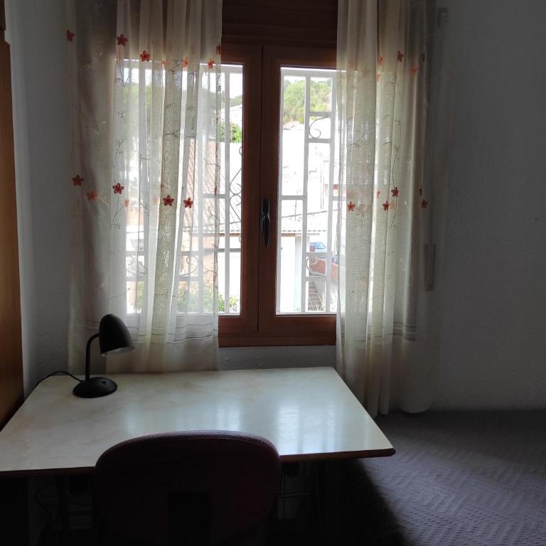 a18' de Barcelona y 10' de circuito de Cataluña - Two-Bedroom Apartment - 18