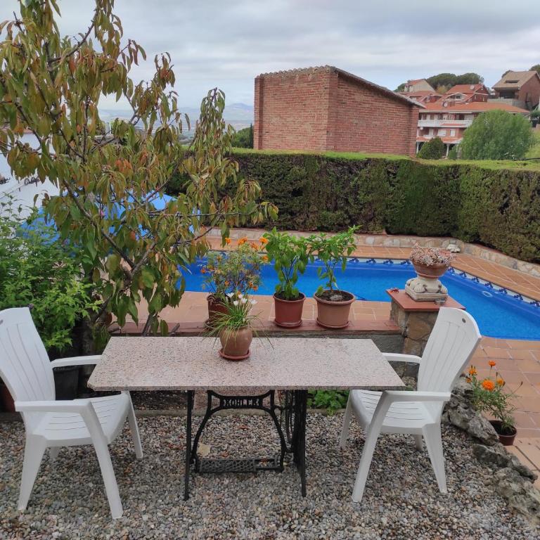 a18' de Barcelona y 10' de circuito de Cataluña - Two-Bedroom Apartment - 28