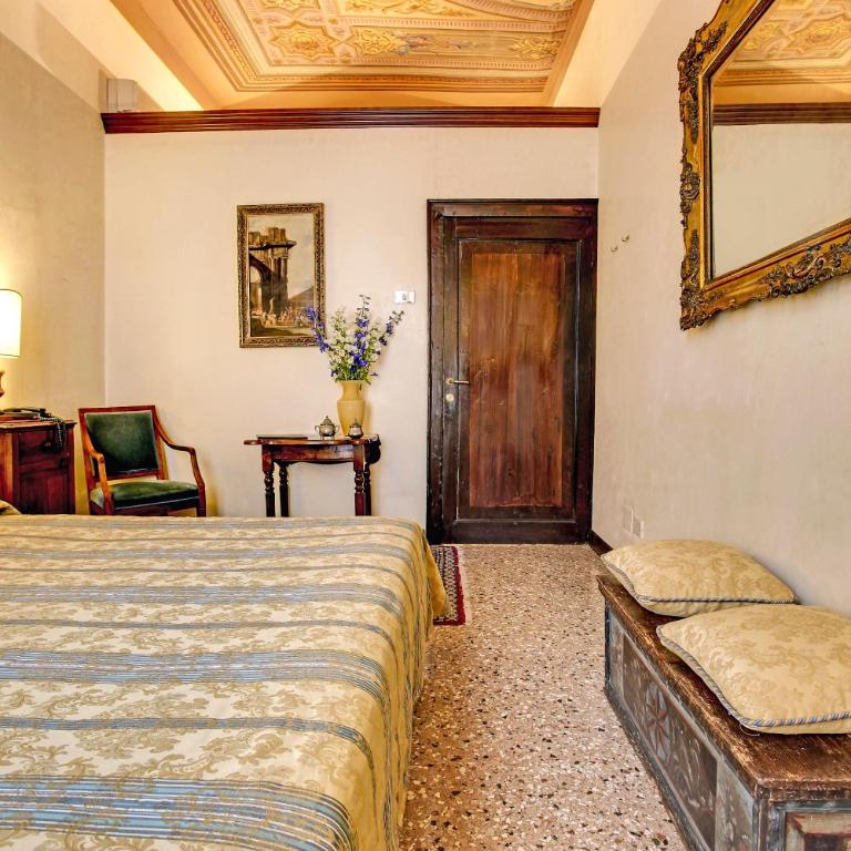 Palazzo Schiavoni Residenza d'epoca & Suite-Apartments - Camera Matrimoniale - 2