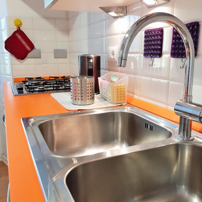 Near Metro Flat - Best BnB Garbatella - One-Bedroom Apartment - 16