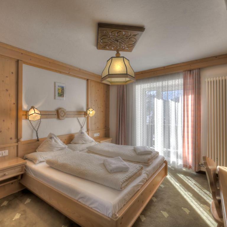Hotel Rezia - Camera Matrimoniale - 1