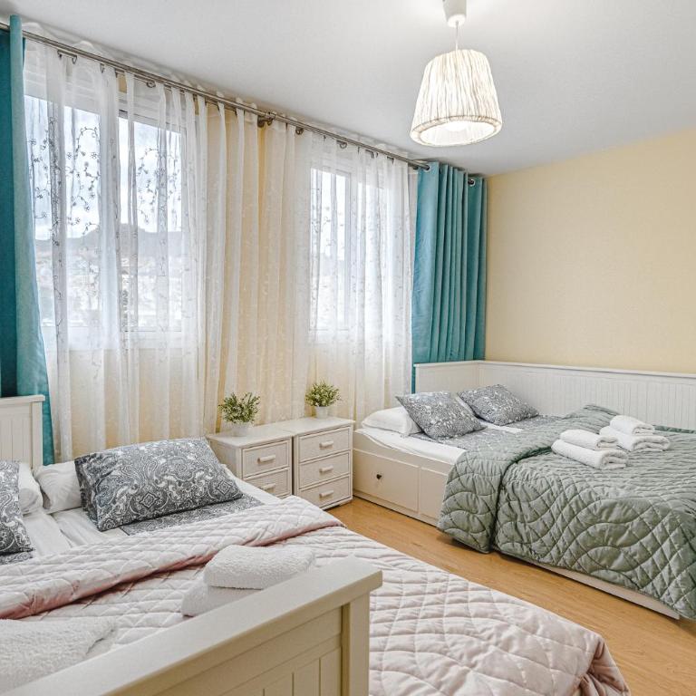 YELLOW 3 bedroom large apartment for 10 guests - Apartamento de 3 dormitorios - 15