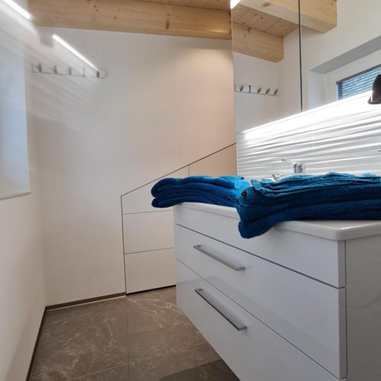 "alti Post" zentralgelegene, stilvolle Dachwohnung - Apartment mit 1 Schlafzimmer - 27