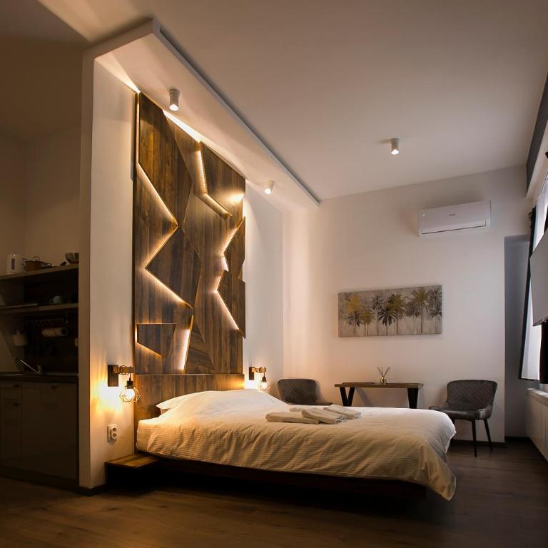 East & West Apartments - Superior Studio - 1