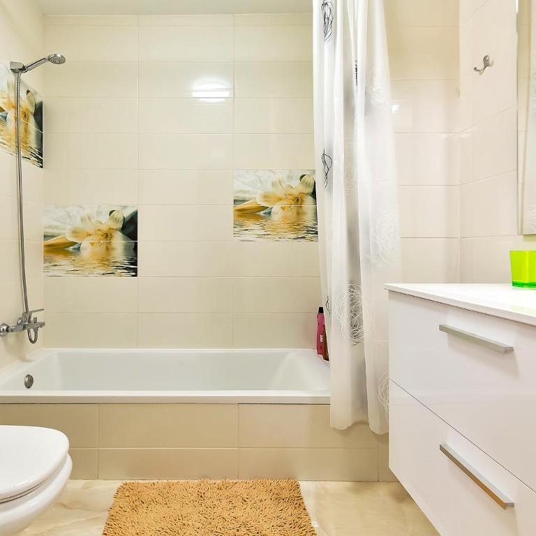 YELLOW 3 bedroom large apartment for 10 guests - Apartamento de 3 dormitorios - 13