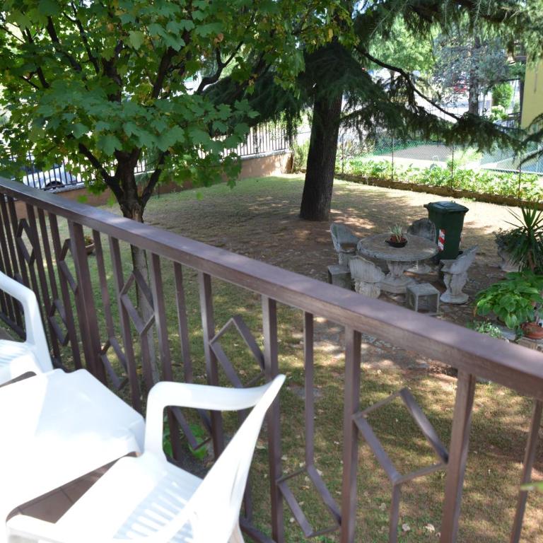 B&B Il Mondo Di Ross - Camera Matrimoniale Deluxe con Vista Giardino e Bagno Privato - 14