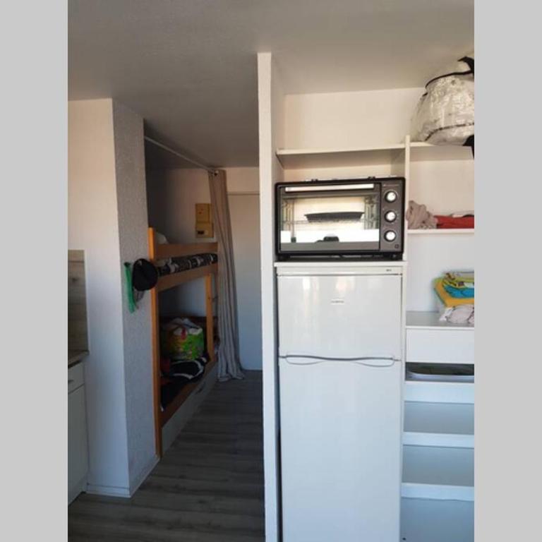 jolies studios avec piscines et parking privé 800m de la plage le grau du roi - Appartement 1 Chambre - 11