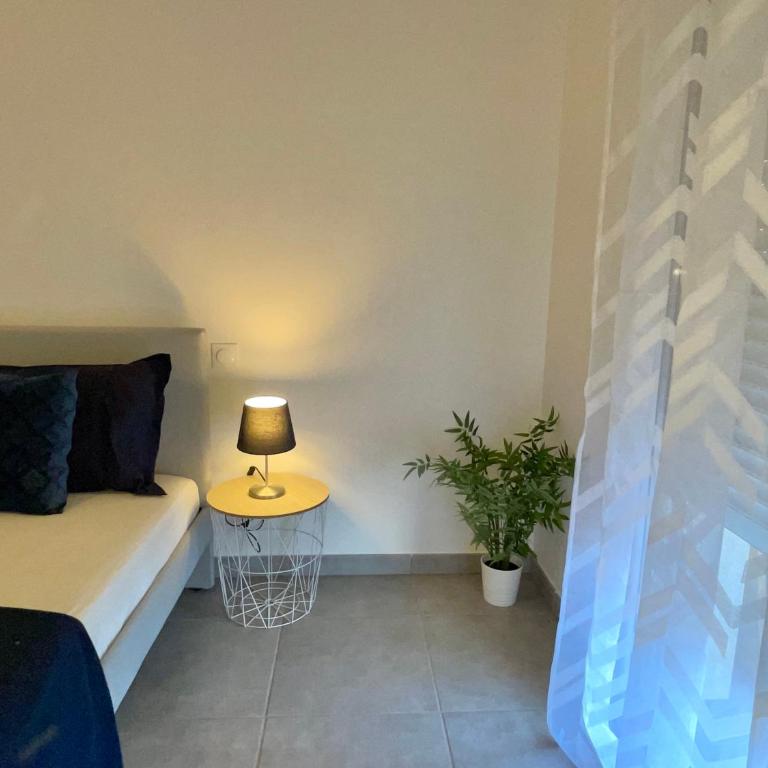 Superbe appartement neuf entre mer et pins Wifi - Apartment mit 1 Schlafzimmer - 21