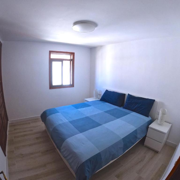 Parque Santiago I - 2 Bedroom - 1 Bathroom - Open plan living - Kitchen area - Extra large balcony - First Floor Apartment - Apartamento de 2 dormitorios - 8