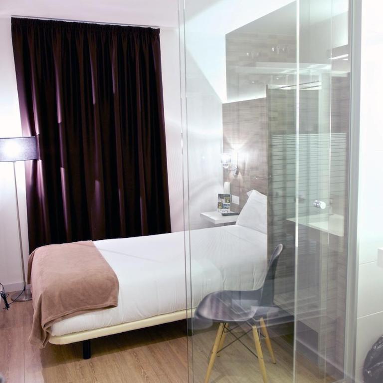 Hotel BESTPRICE Diagonal - Deluxe Single Room - 2