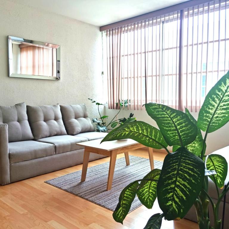 Happy Little Chicago WTC - Three-Bedroom Apartment - 9