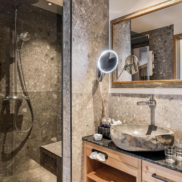 Superior Hotel Tirolerhof - Zell am See - Junior Suite mit Balkon - 5