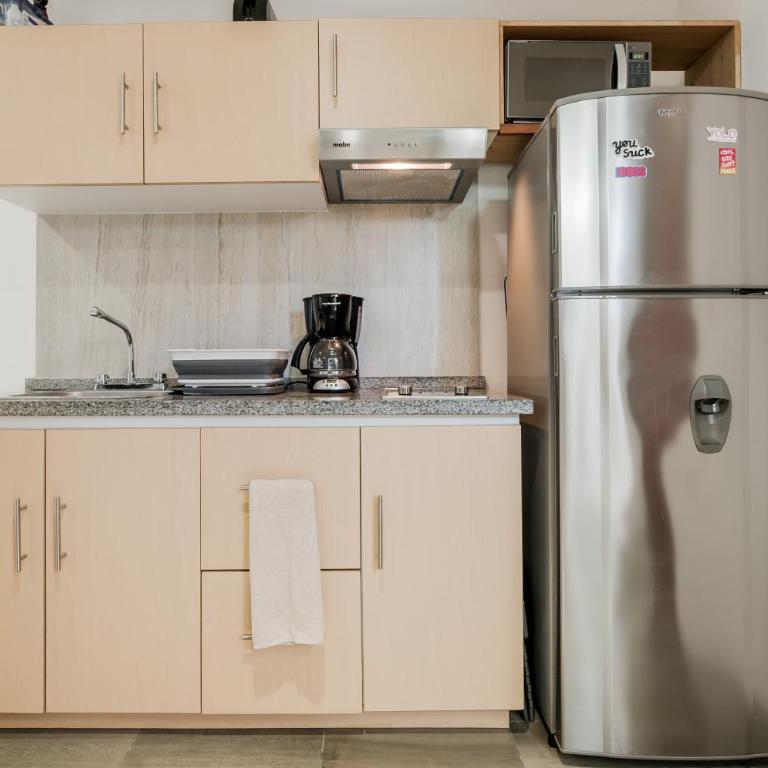 HotelZone L16 Beach Access - One-Bedroom Apartment - 18