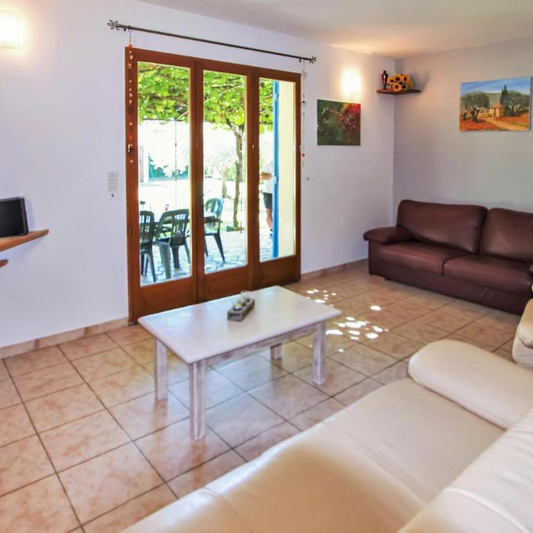 Gorgeous Home In Carpentras - Maison de Vacances 4 Chambres - 3