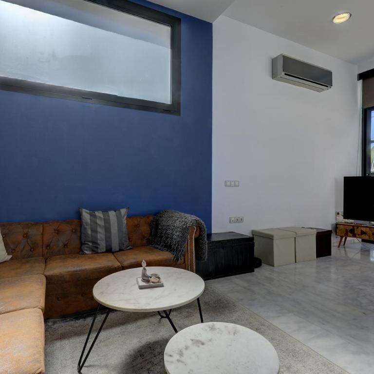 Villa in Puerto Marina with private pool - Villa - 13