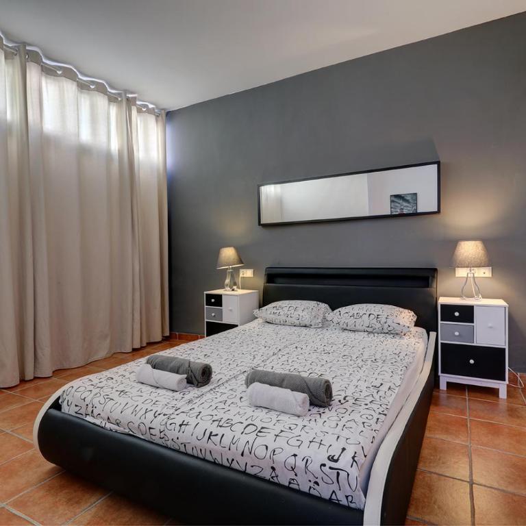 Villa in Puerto Marina with private pool - Villa - 47