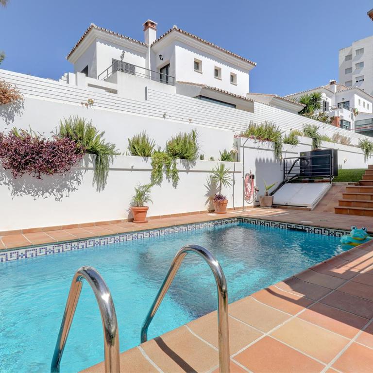 Villa in Puerto Marina with private pool - Villa - 68