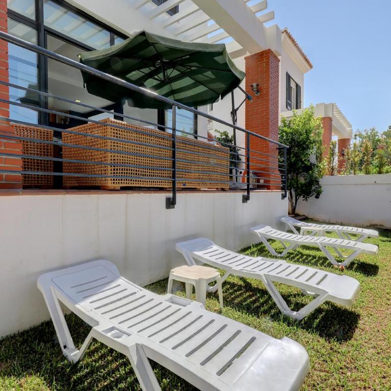 Villa in Puerto Marina with private pool - Villa - 72