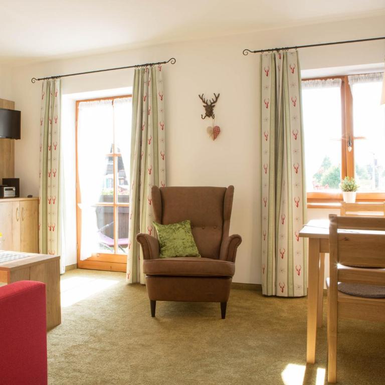 Ahorn-Appartements - Chiemgau Karte - Apartment mit 1 Schlafzimmer - 2