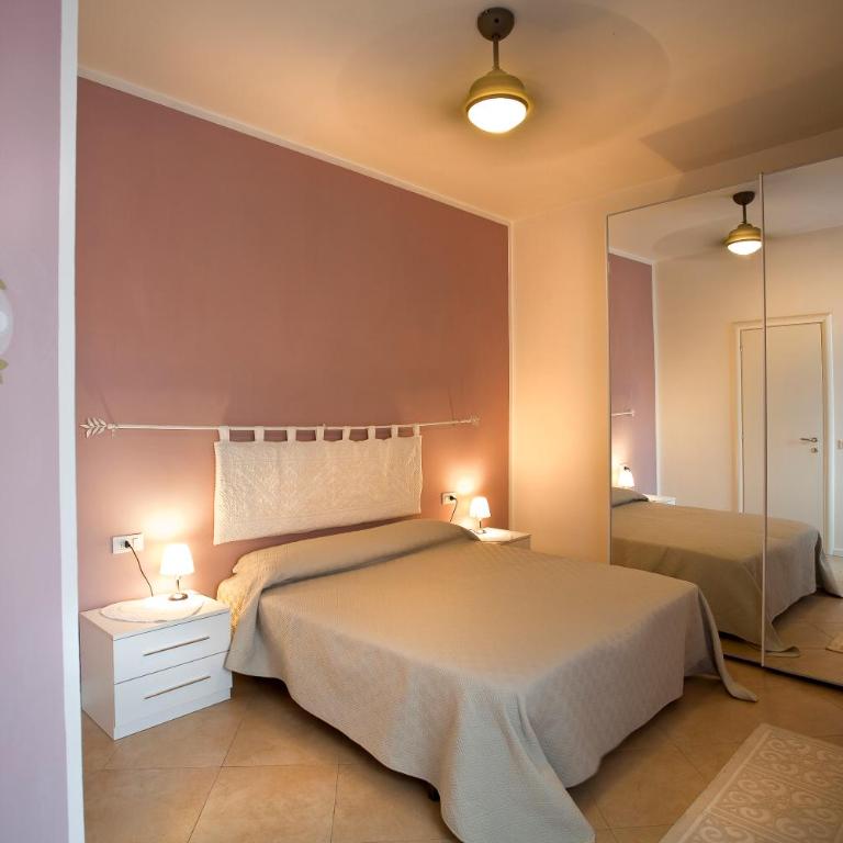 SUITE MORGANA in San Zeno - Appartamento con 2 Camere da Letto - 1