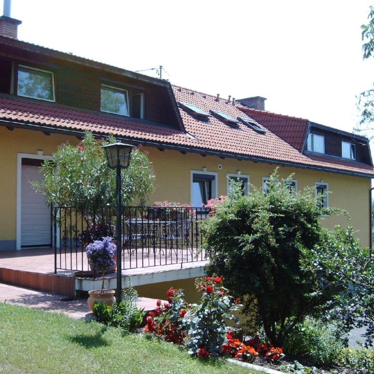 Ferienwohnungen Kremsbrucker - Apartment mit Terrasse - 9
