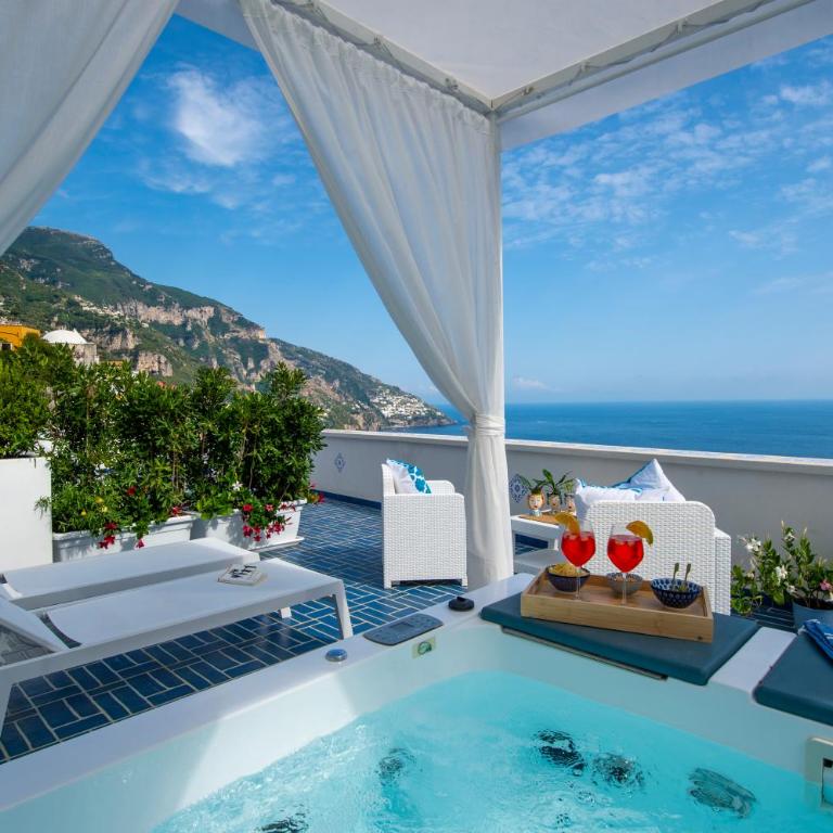 Terrazza Zaffiro - Suite Deluxe con Vasca Idromassaggio - 1