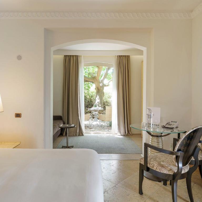 Romano Palace Luxury Hotel - Classic Triple Room with Terrace - 1