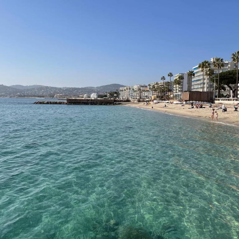 Spacieux F2 climatisé proche de la mer - Appartamento con 1 Camera da Letto - 14