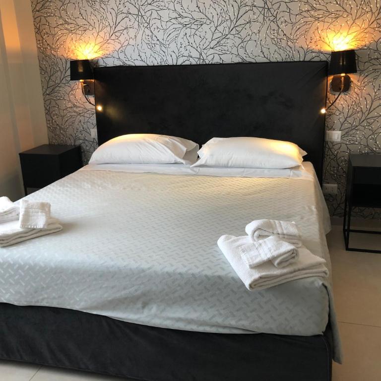 Dante 11 Guesthouse by Apulia Accommodation - Double Room with Private Bathroom - 7