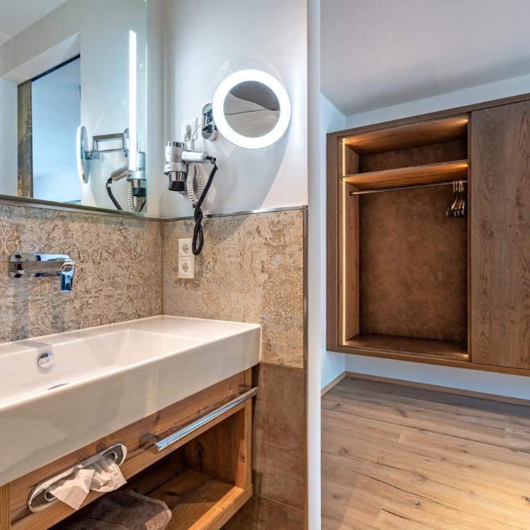 Hotel Stern - Deluxe Doppelzimmer - 13