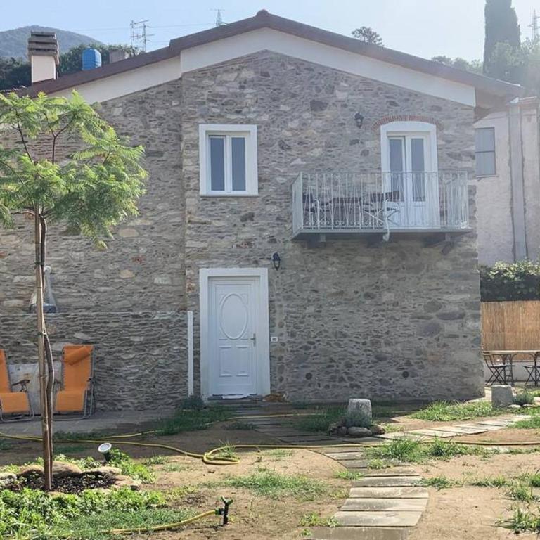 Antica casa nel borgo - Appartamento con 1 Camera da Letto - 2