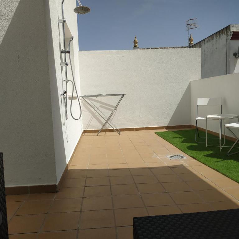 ÁTICO EN EL CENTRO, terraza 20 m2, garaje, Wi-Fi, AC - Apartamento de 2 dormitorios - 10