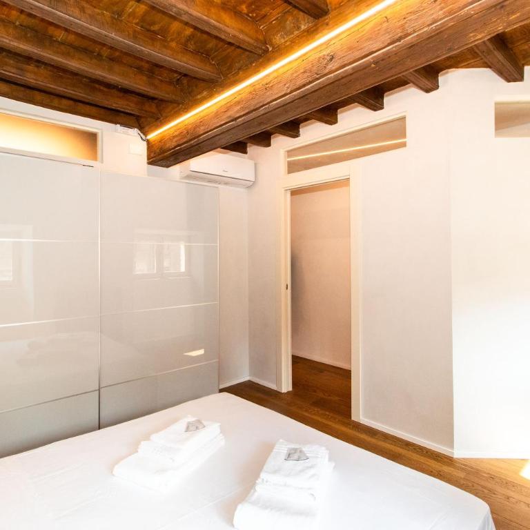 GuestHost - Stylish Quardilatero Romano Central Flat - Two-Bedroom Apartment - 4