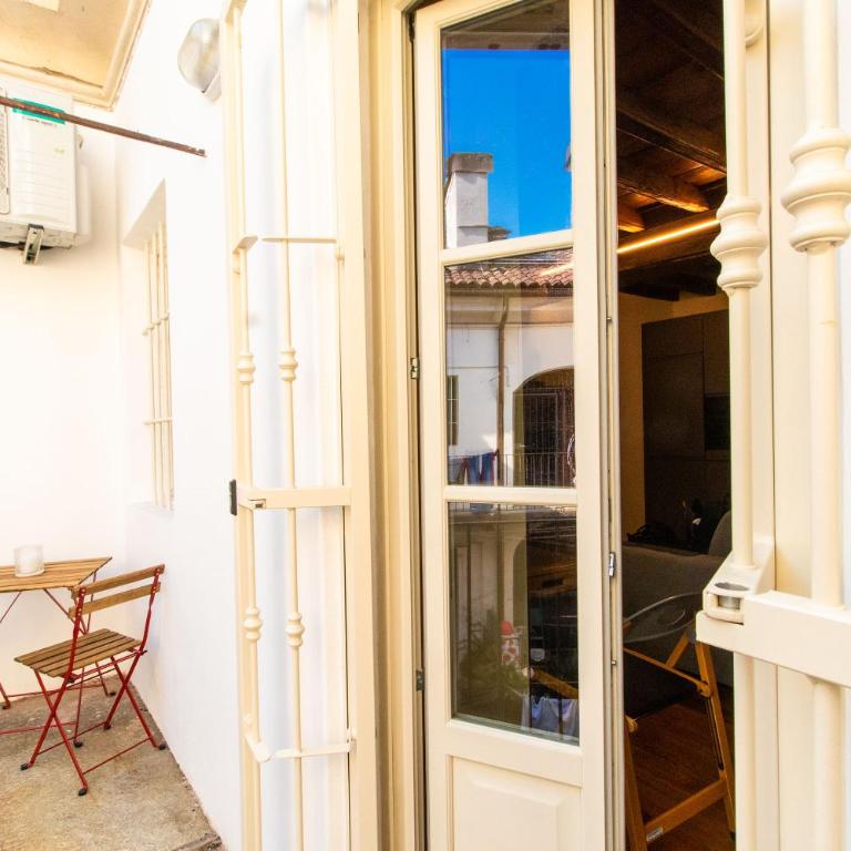 GuestHost - Stylish Quardilatero Romano Central Flat - Two-Bedroom Apartment - 33