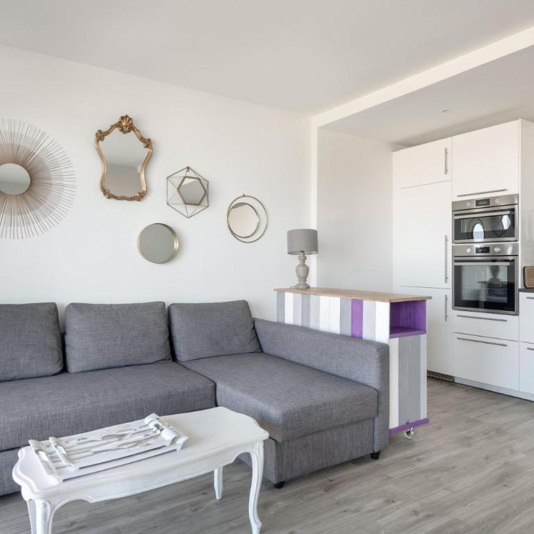 Appartement pour 4 avec vue sur la marina - Apartment - 6