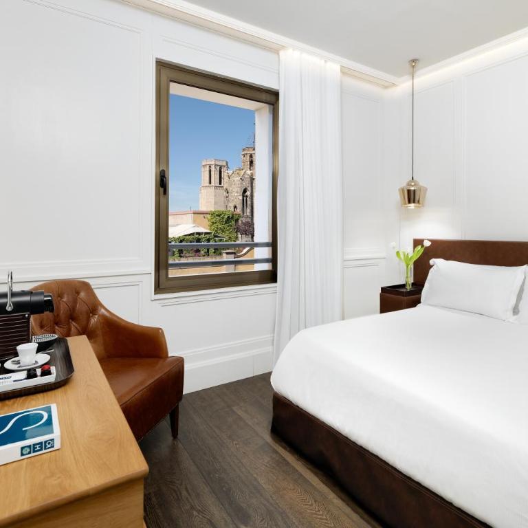 Boutique Hotel H10 Montcada - Double Room with City View - 8