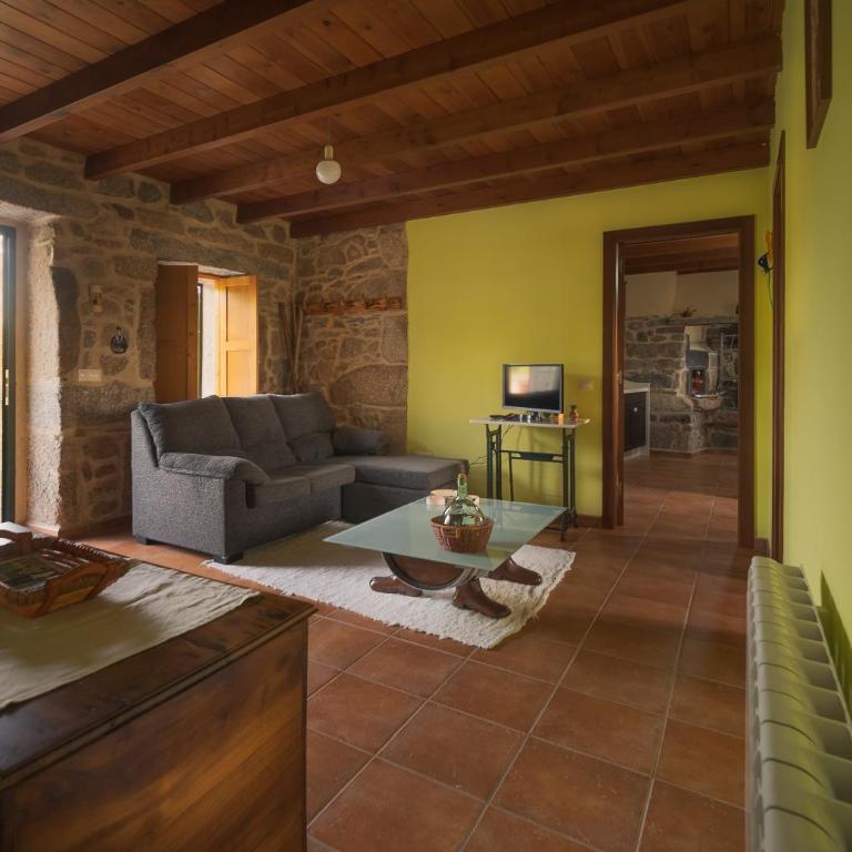 A Casa da Charca - Casa rural con jardín - Two-Bedroom Chalet - 3