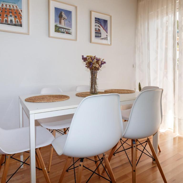 Apt. Balcon Alcazaba, soleado en Centro Histórico - Apartamento de 2 dormitorios - 3