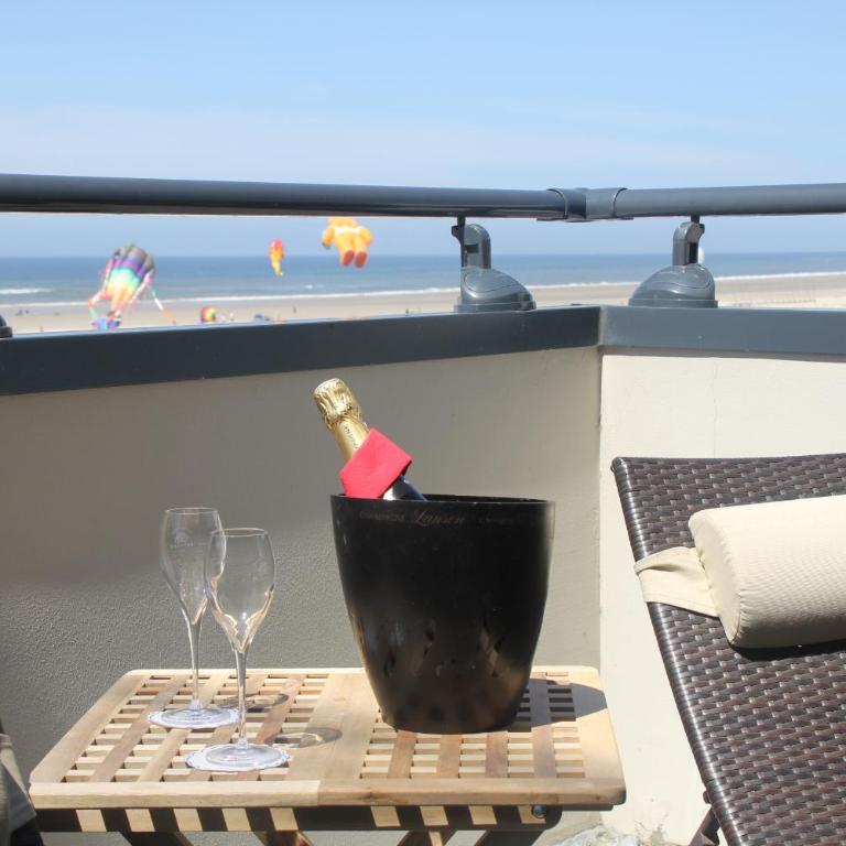 The Originals Boutique, Hôtel Neptune, Berck-sur-Mer - Chambre Double Supérieure - Vue sur Mer - 1