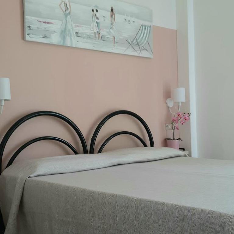 Hotel Eugenio - Camera Matrimoniale/Doppia con Letti Singoli con Bagno Privato - 13
