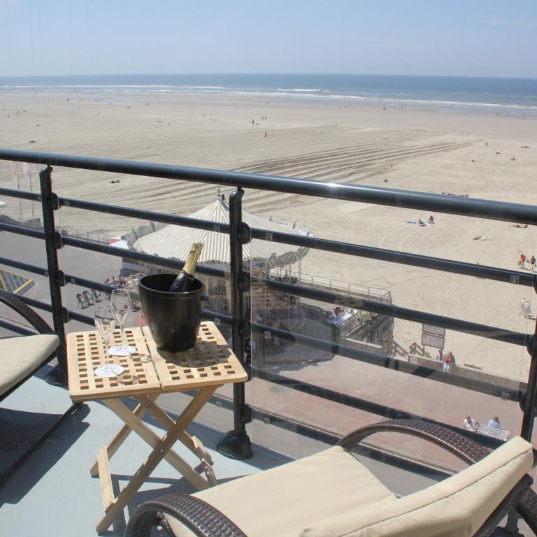 The Originals Boutique, Hôtel Neptune, Berck-sur-Mer - Chambre Double Supérieure - Vue sur Mer - 6