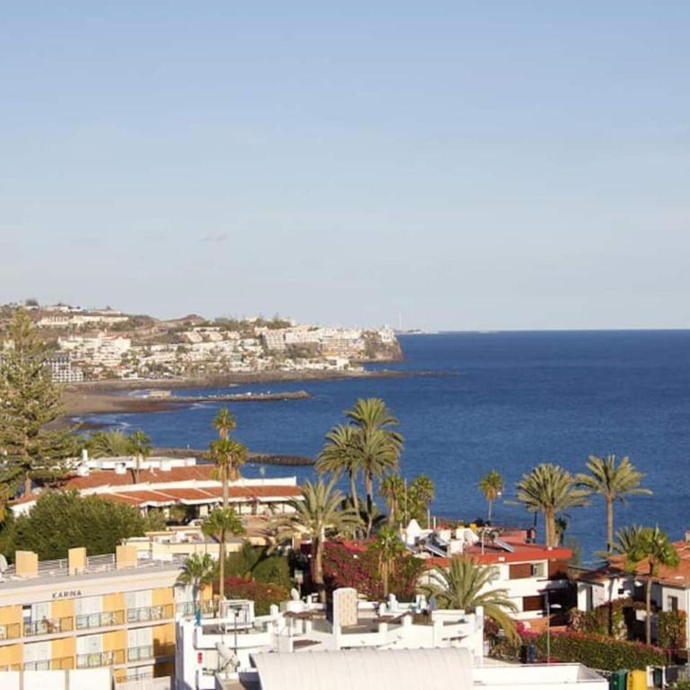 Las Arenas - apartamento moderno con vistas al mar y WiFi veloz de fibra óptica - One-Bedroom Apartment - 35