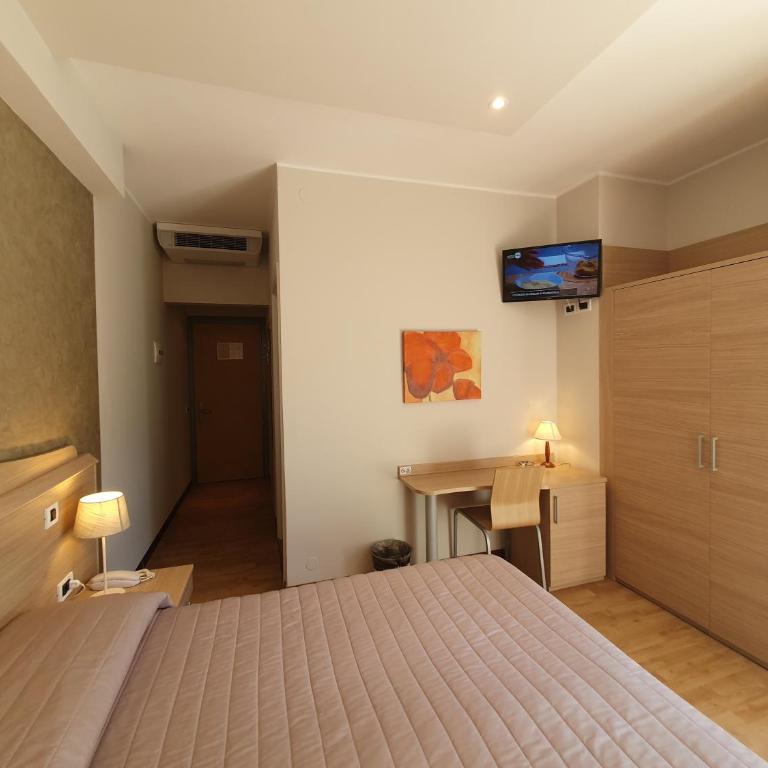 Hotel Eurovil Garni - Camera Tripla - 4