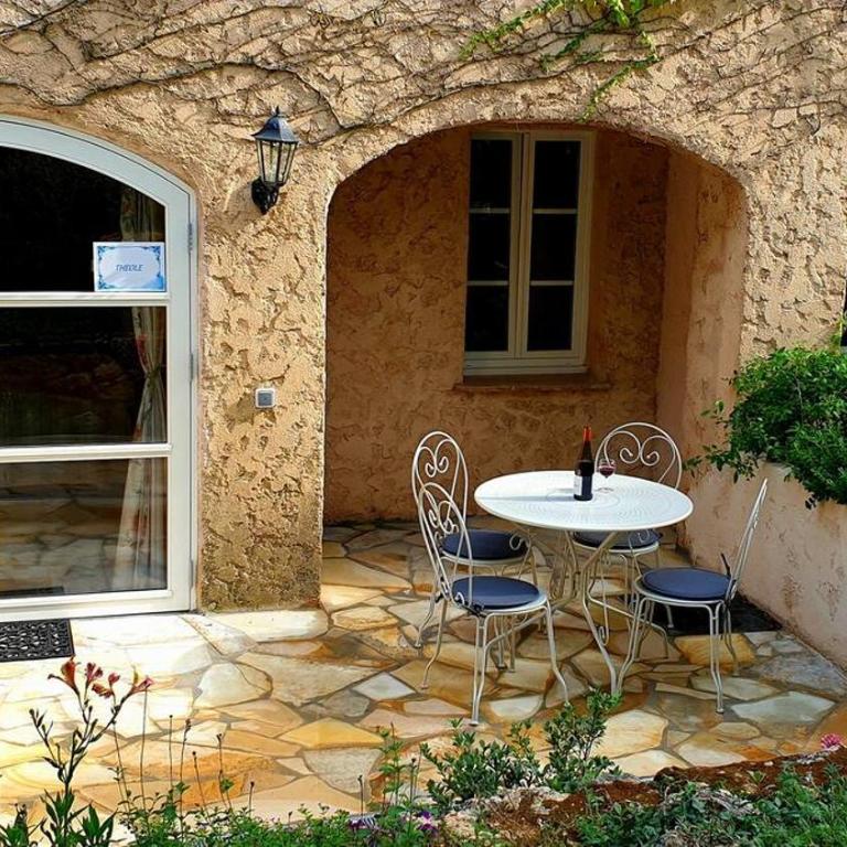 Domaine du Bois d'Amont - Chambre Double ou Lits Jumeaux Deluxe – Vue sur Jardin - 13