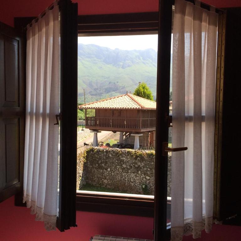 Hotel Rural El Texeu - Family Room - 1